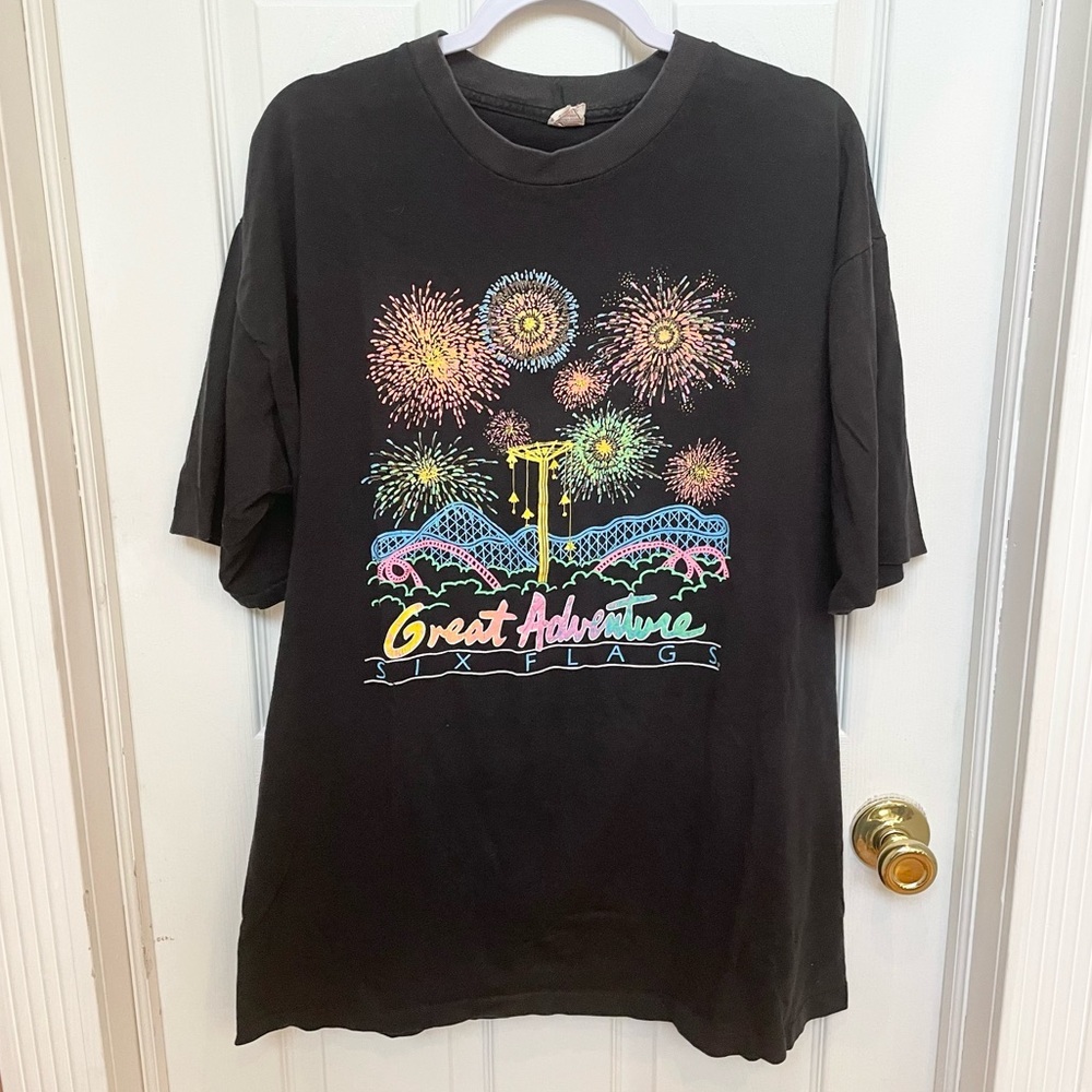 Vintage Single Stitch Six Flags Great Adventure t-shirt